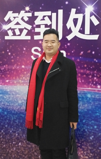 刘鹏